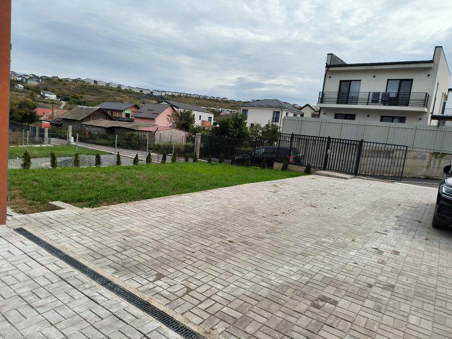 PROPRIETAR vând casă individuală în Dezmir, 172 mp utili, 440 teren