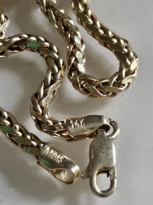 Золотые ювелирные изделия