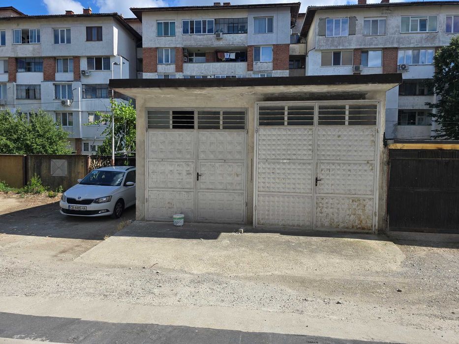 Продава се Гараж / Паркомясто в Велико Търново, Акация - 43 кв.м за 1000 €/кв.м - Снимка #1