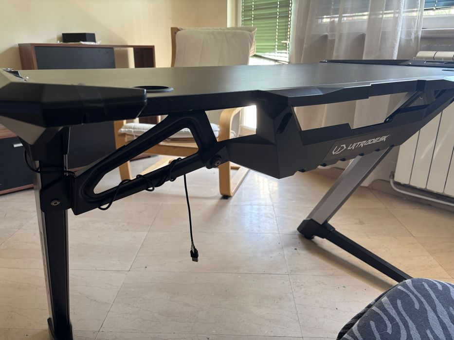 Геймърско бюро Ultradesk Force - RGB