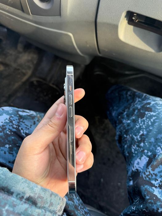 Iphone 13 pro, срочно !!!