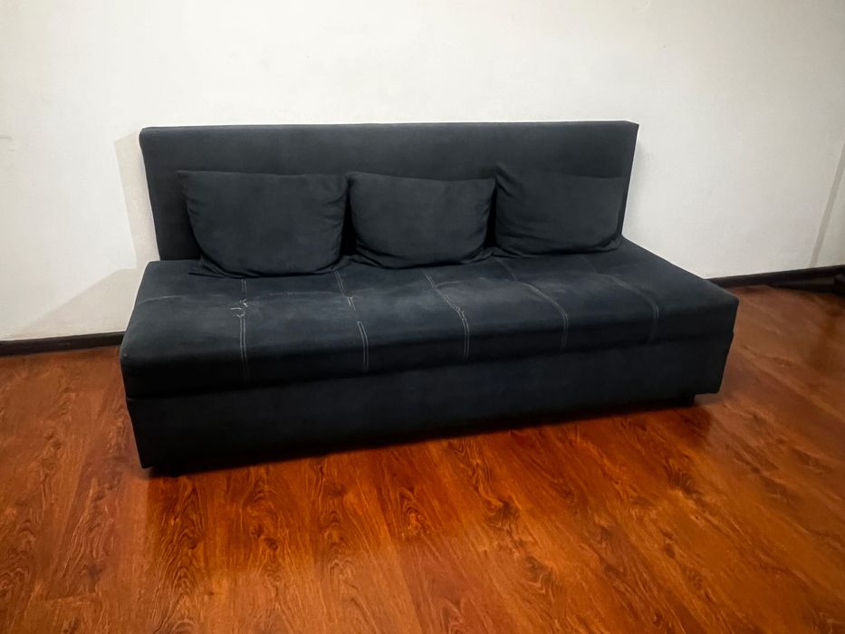 Продам Диван срочно