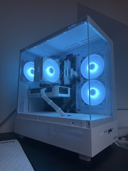 Oferta PC Gaming FULL WHITE RTX 5060ti 16gb, Ryzen 7