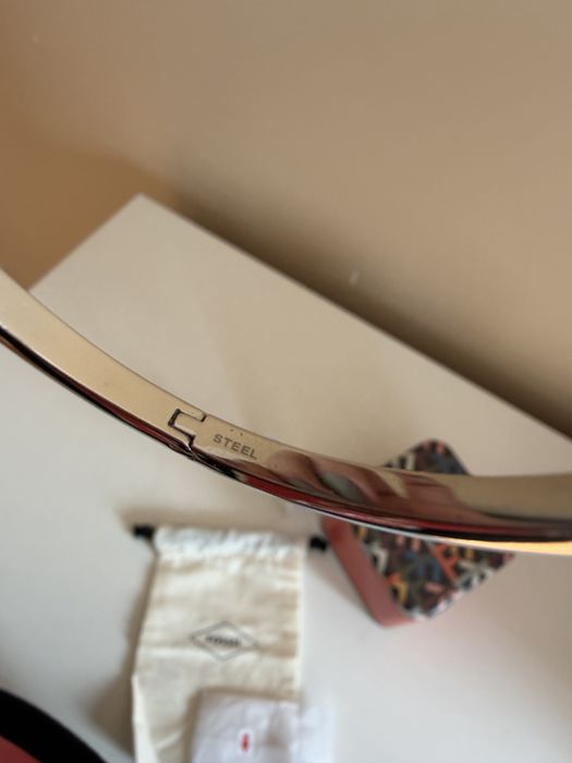 Fossil твърда гривна