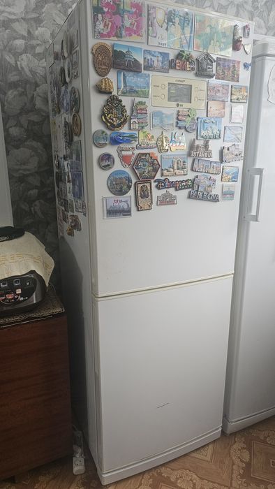 Продам холодильник