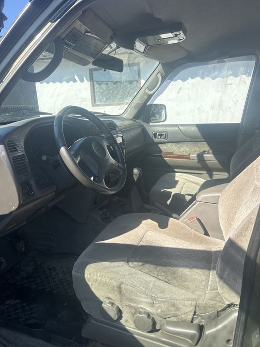 Nissan patrol y61