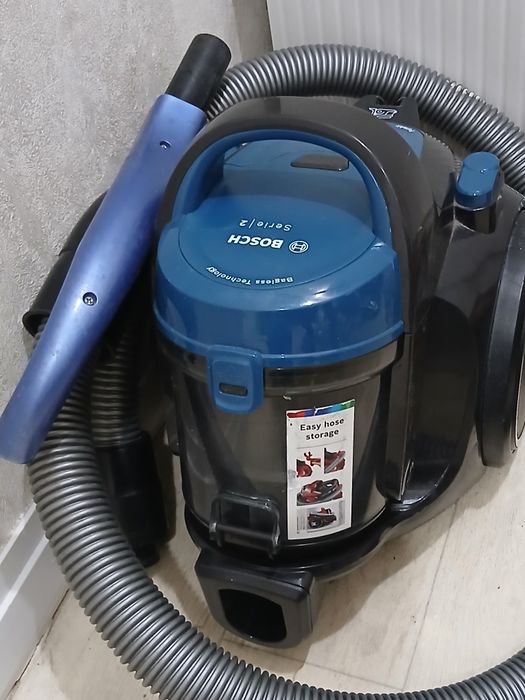 Продаю мощный пылесос