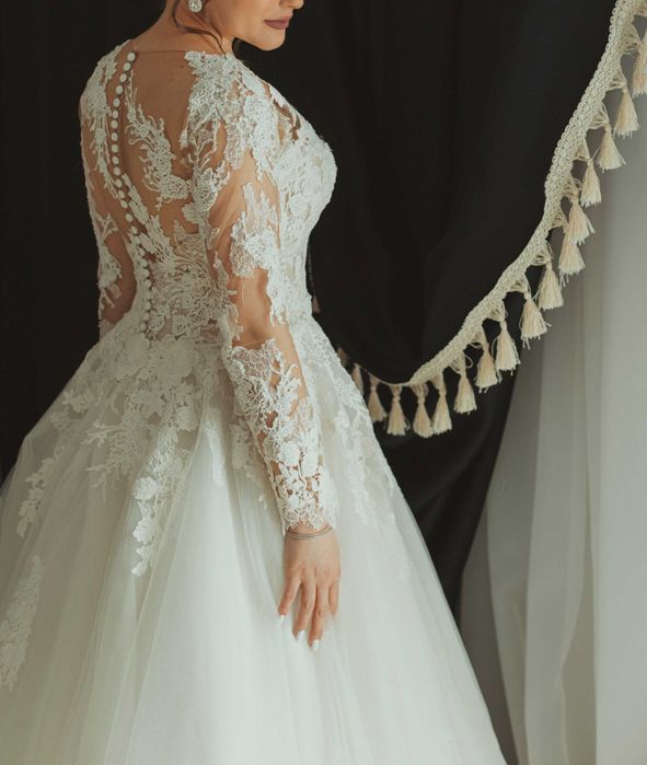 Vând Rochie de Mireasă ST PATRICK, model LIBERIA, BODY NUDE