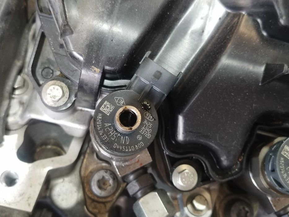 injector k9ku876 1.5 dci renault express dacia duster renault megane 4 0445110800