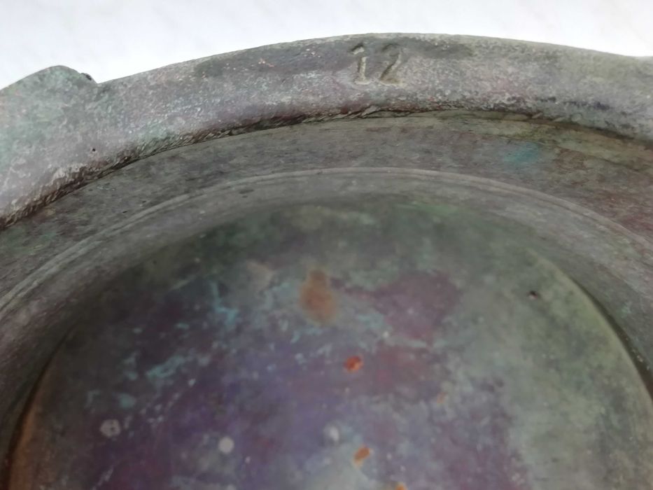 старинни медни старинни съдове /котли/