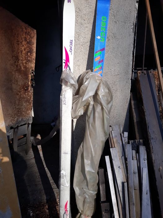 Продавам Чисто нови ски