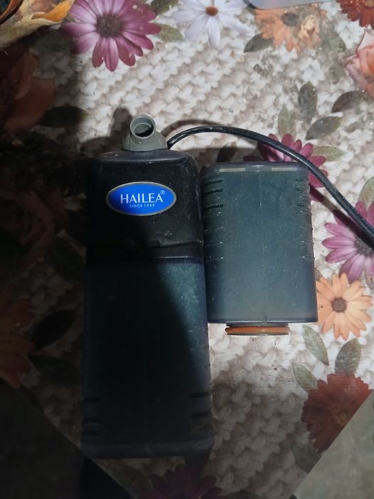 Se vând 2 pompe de aer și 2 filtre pentru acvariu 130 lei