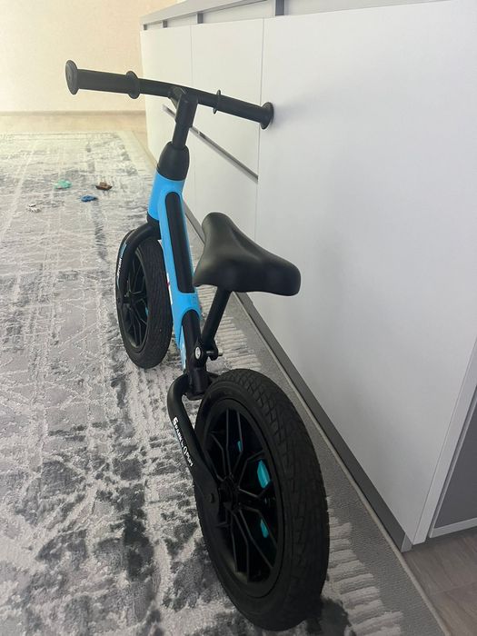 Продам беговел, состояние нового