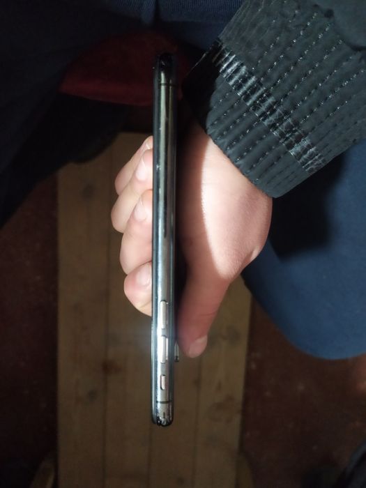 Iphone XS 64\4 ideal