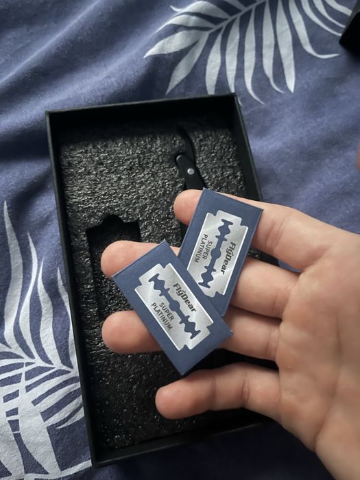 Бръснач + ножчета