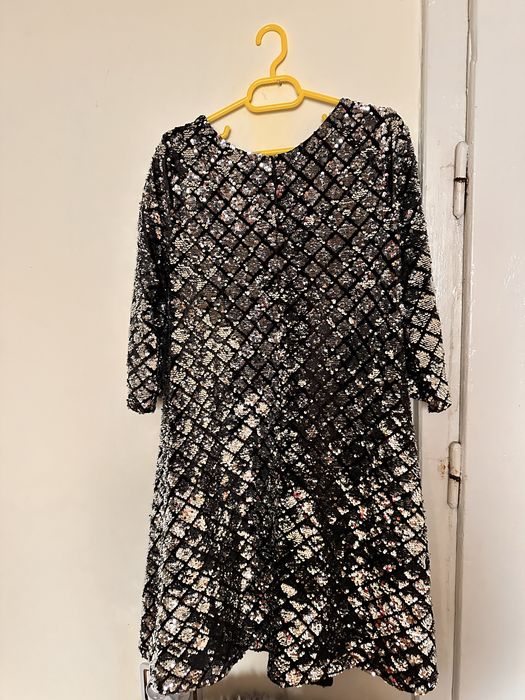 Rochie cu paiete argintii