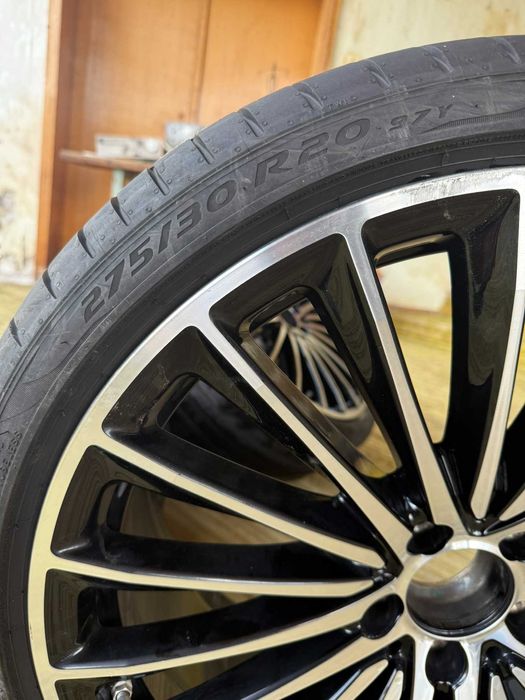 Комплект гуми с джанти - Mercedes CLS 400 D