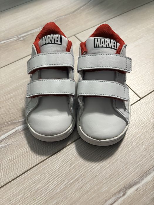 Маратонки Адидас