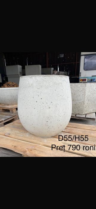 Ghivece și jardiniere din beton