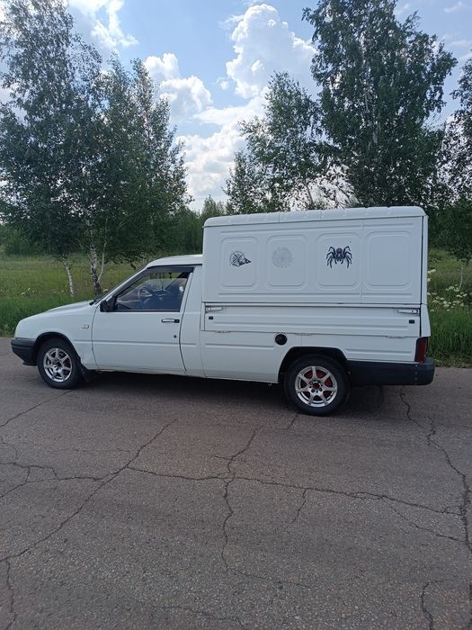 Продам ИЖ 2717 пирожковоз
