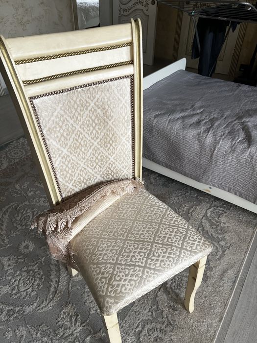 Продаю стулья недорого