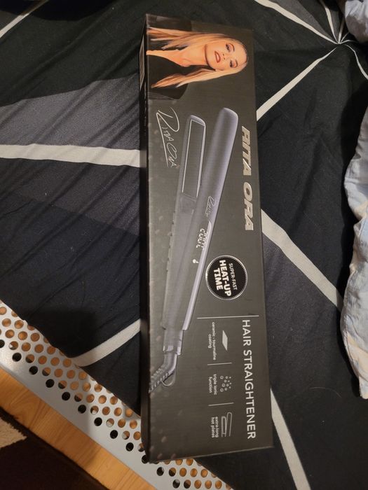 Placa de păr, Rita Ora 80 de lei