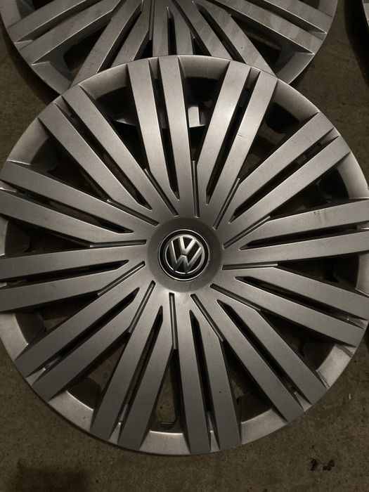 Продам оригинальные колпаки Volkswagen