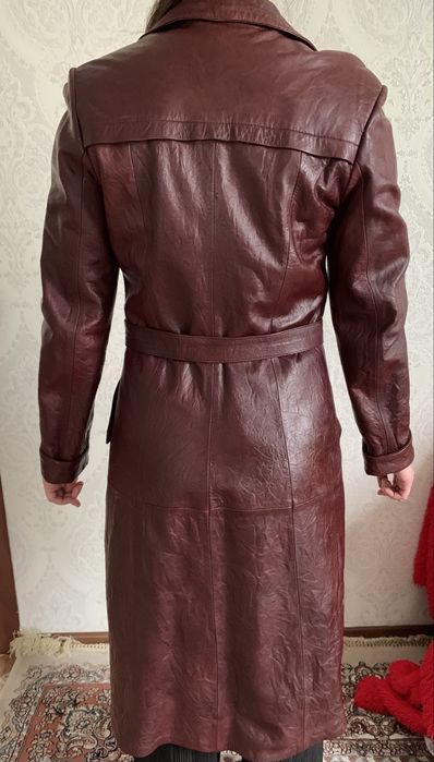 Кожаный плащ б/у