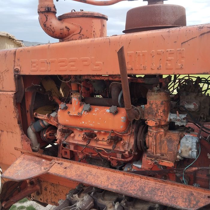 Bolgar dt 175 sotiladi