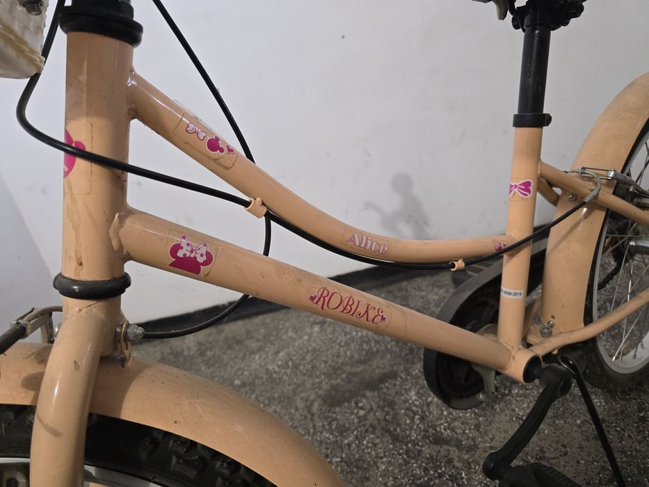 Bicicleta fete aproape noua