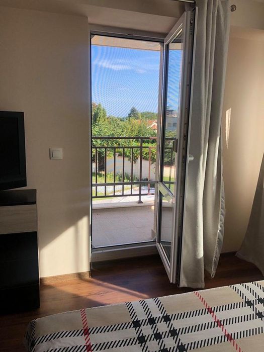 Дава се под наем Етаж от къща в Варна, Център - 85 кв.м за 750 € - Снимка #5