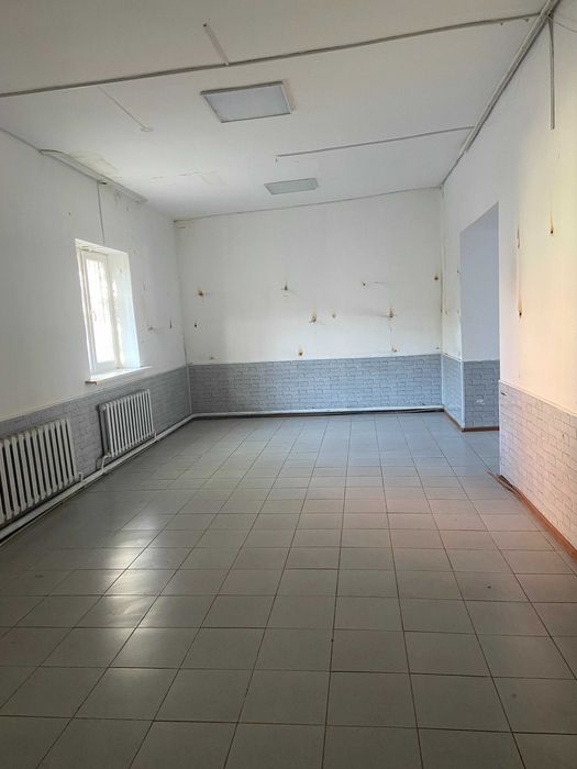 Сдается в аренду нежилое коммерческое помещение.