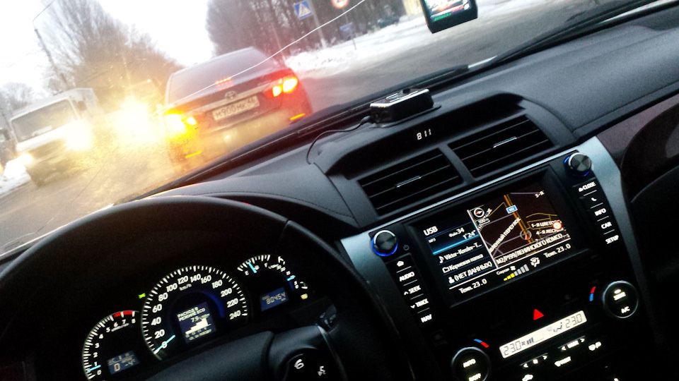 Камри 50 пересвет салона