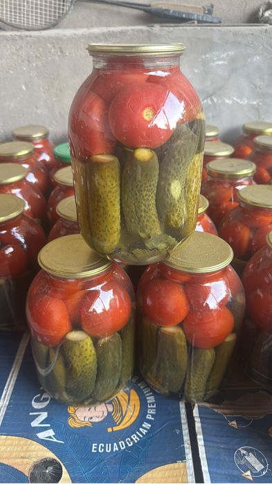 Маринованые домашние огурцы, помидоры