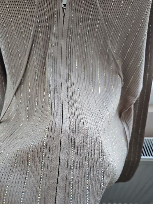 Costum din tricot cu strasuri