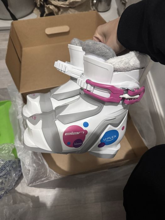 Горнолыжные ботинки детские