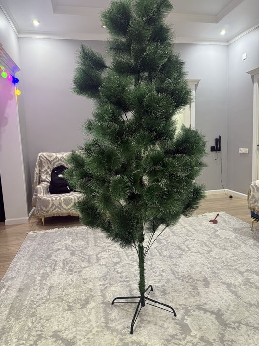 Продам срочно елку