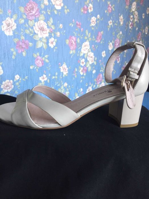 Туфли  кожа 38- 39 раз.