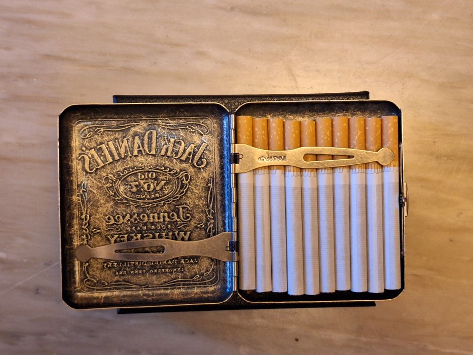 Табакера от месинг Jack Daniel's (за 20 бр цигари 80мм.)