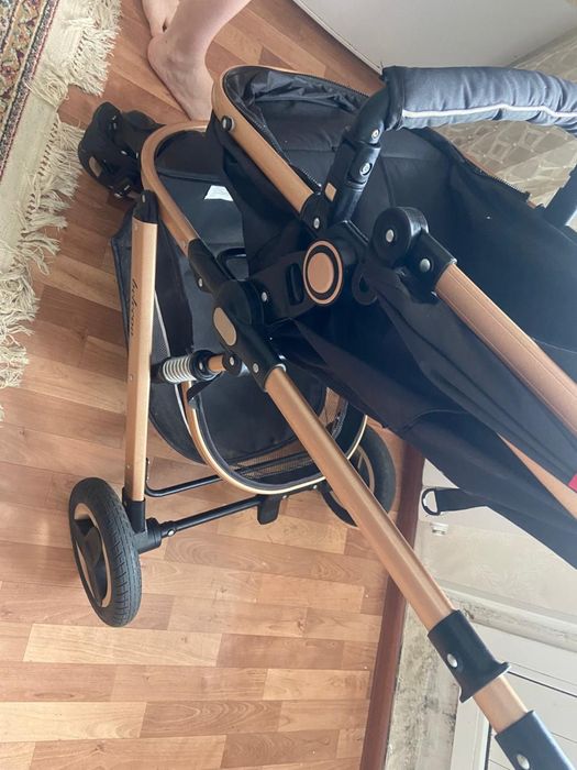 Продам детскую коляску