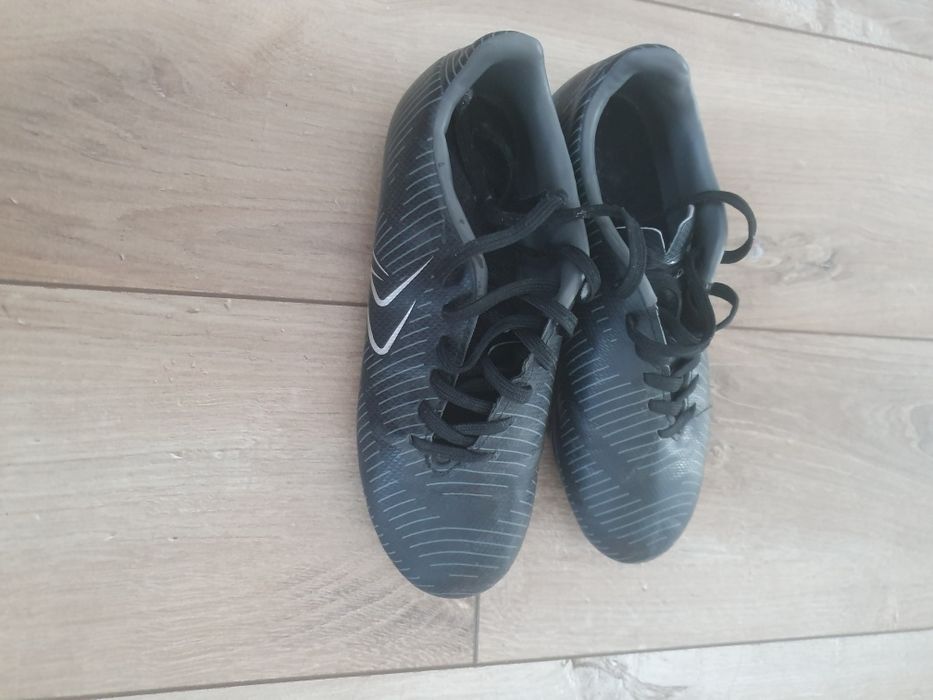 Продам бутсы для футбола