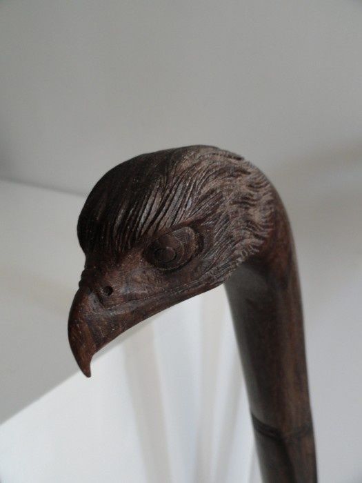 Baston antic lucrat integral manual cap de vultur ,stare excelenta, pi