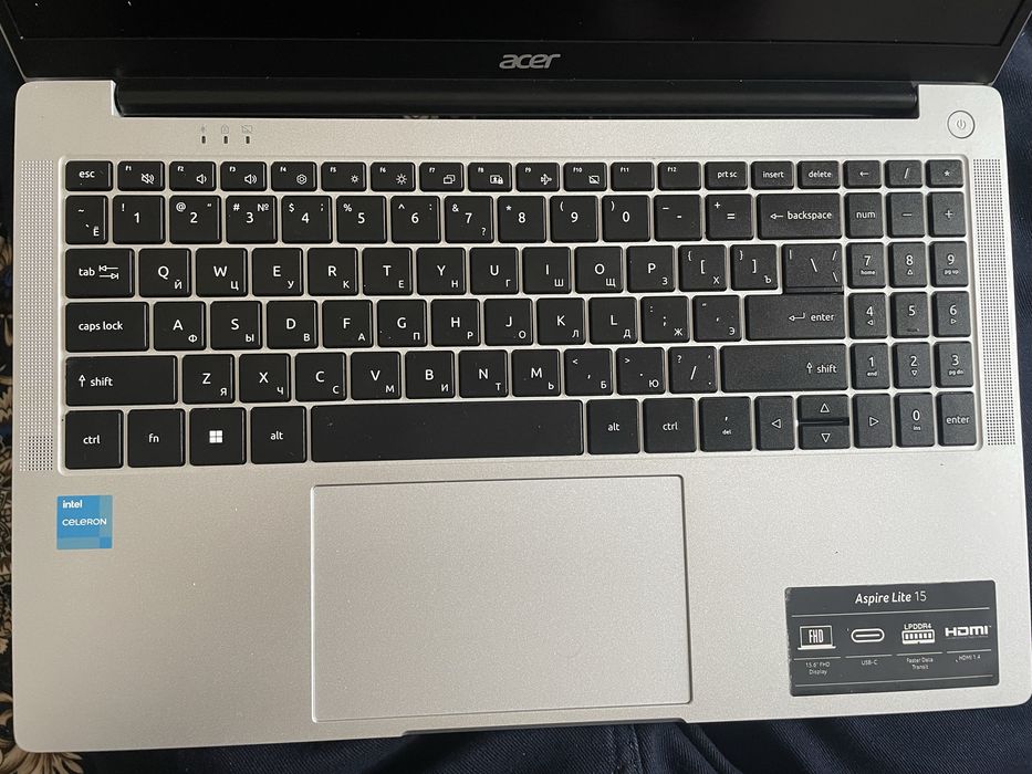 Ноутбук acer Aspire holati yangide