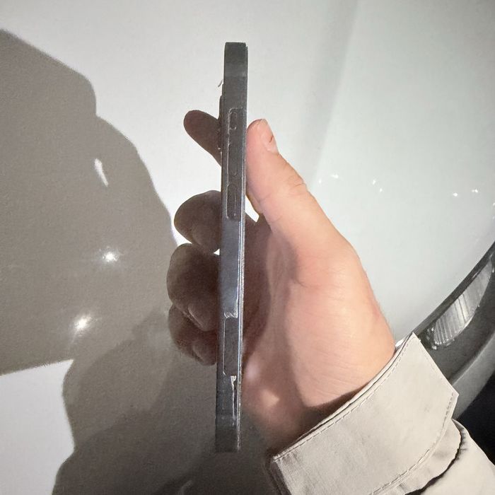 iPhone 14 продается