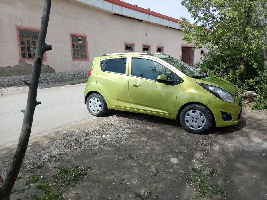 Spark variantga sotiladi