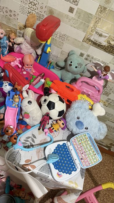 Продам набор детских игрушек