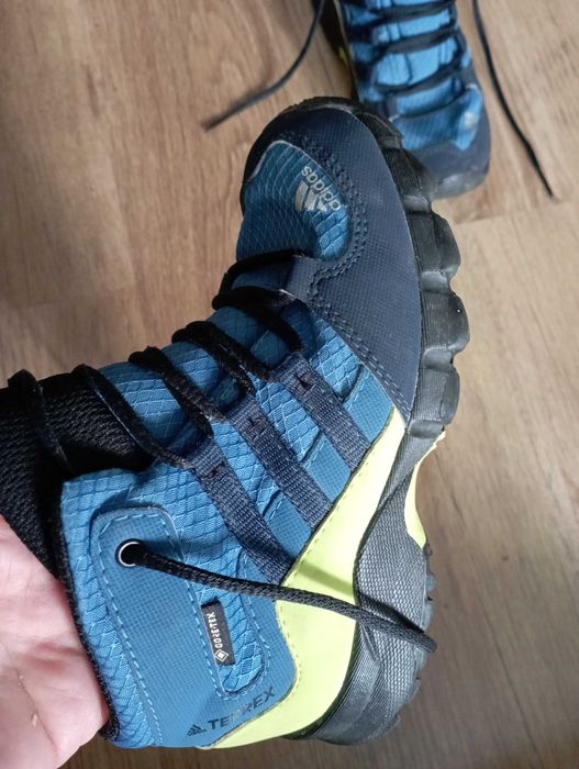 Детски боти adidas terrex, 27 номер.