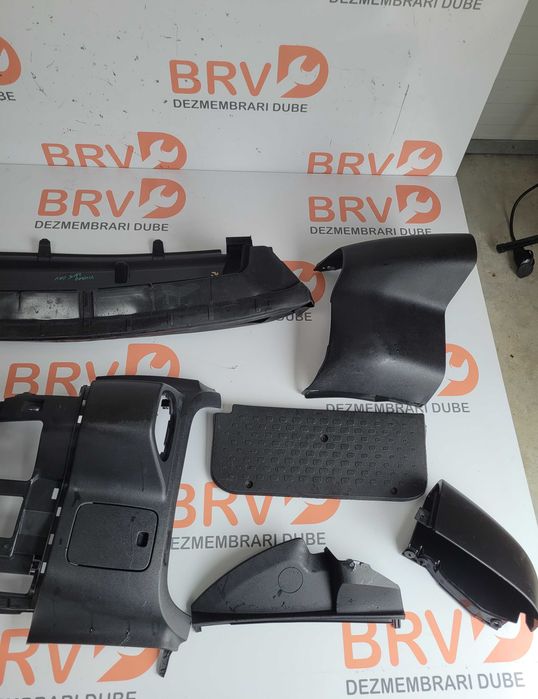 Ornamente plastic pentru Renault Trafic / Opel Vivaro / Nissan Primastar Euro 5 / 6 An fabricatie 2015-2020