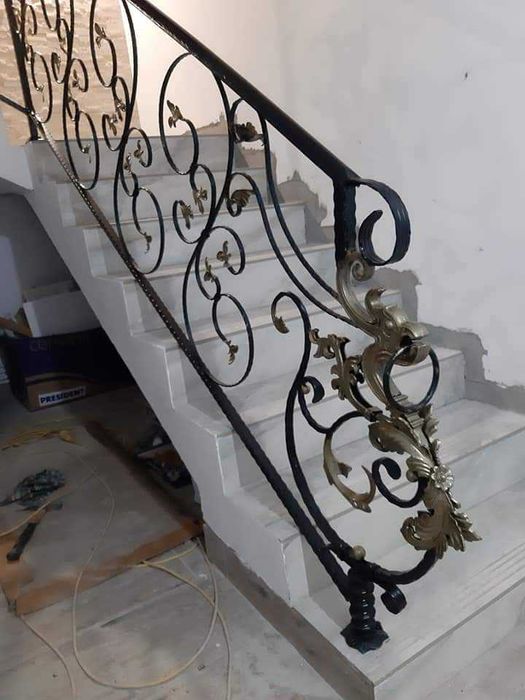 Balcoane si balustrada din fier forjat