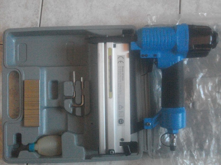 Нов Австрийски Пневматичен Такер  WORKZONE 15-50mm Комбиниран